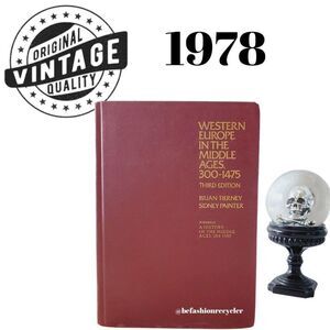Vintage 1970s Western Europe In the Middle Ages 300-1475 Third Edition Hardcover